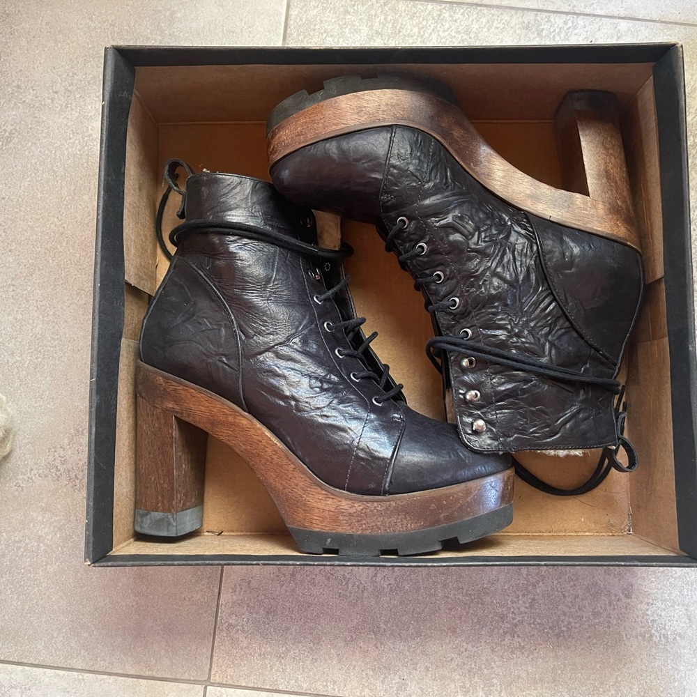 Kelsi Dagger Brooklyn Black Leather Platform Boots